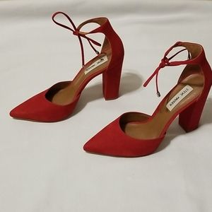 Beautiful red steve madden heel
